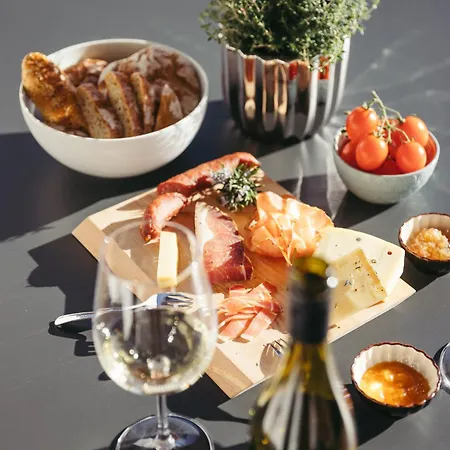 Suite Mais Апартаменты *