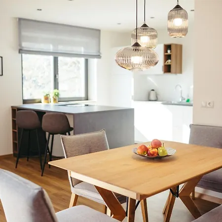 Apartment Suite Mais *